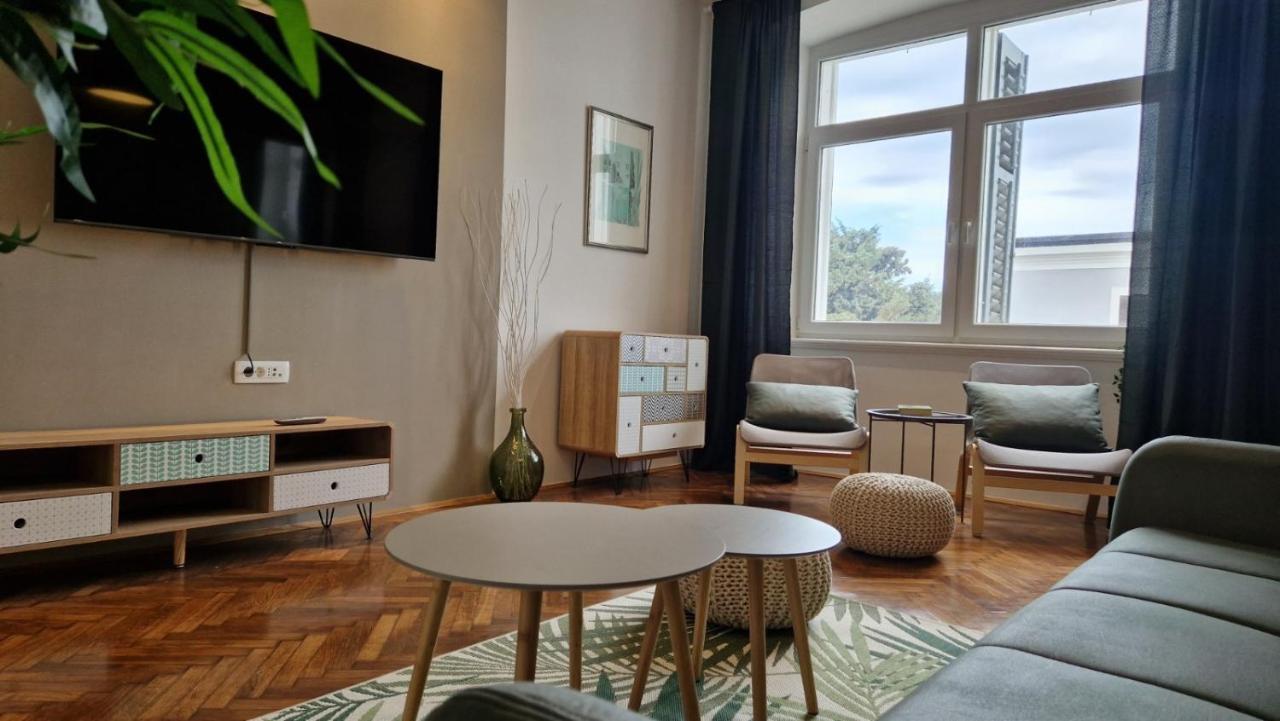 Citygem - Just Perfect For Two Apartment พูลา ภายนอก รูปภาพ